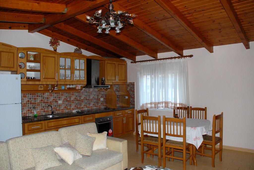 Villa Mucho Saranda Extérieur photo
